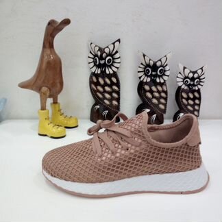 Женские кроссовки Adidas deerupt бежевые