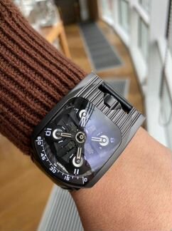 Urwerk 103T Tarantula UR-103T