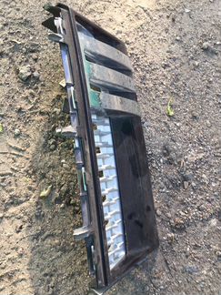 Жабра левого крыла на Range Rover III