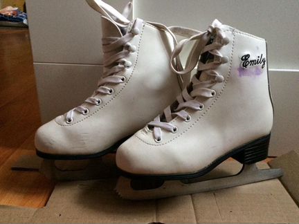 Коньки фигурные для девочек Emily 32 размер