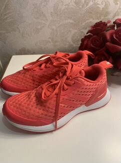 Кроссовки Adidas, размер 33