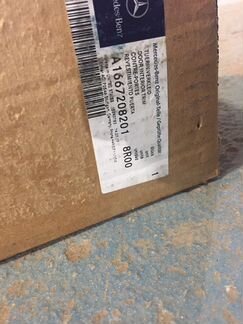 Обшивка двери мерседес W 166 A 1667208201 8R00