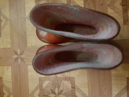 Резиновые сапоги