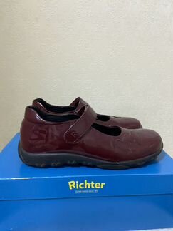 Продаю туфли для девочки Richter р.34