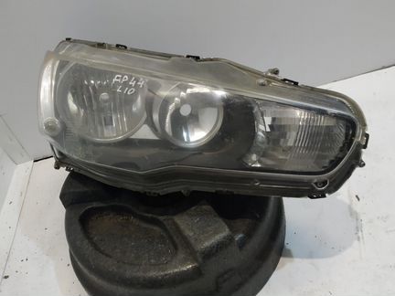 Фара правая Mitsubishi Lancer 10