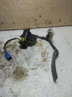 Педаль газа электронная Omega B / Омега Б Б/У