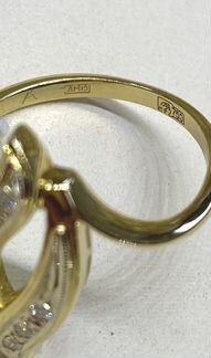 Золотое кольцо 750 с бриллиантами р 18