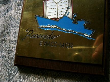 Памятный знак на дереве. Кубинские вмс 1970-е