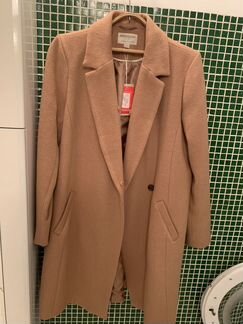 Пальто новое бежевое