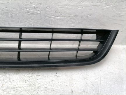 Решетка бампера передняя Volkswagen Passat Cc 2011