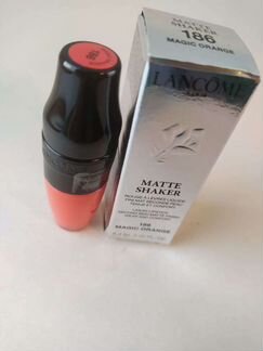 Lancome matte shaker