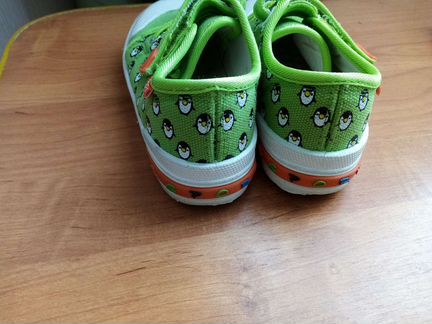 Кеды и сандалии для девочки в сад 25-26р