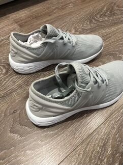 Женские кроссовки new balance