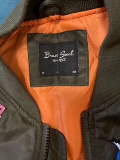 Бомбер женский