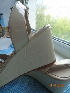 Босоножки р.42