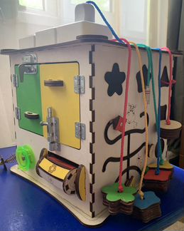 Бизикуб из дерева, 25х25 см