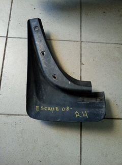 Брызговик задний правый Ford Escape 2009