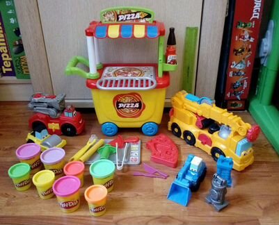 Play-Doh машины и пиццерия с пластилином