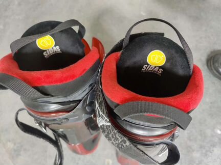 Ботинки Atomic Livefit 130 размер 28