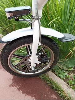 Продаю электровелосипед Airwheel R3 214,6W новый