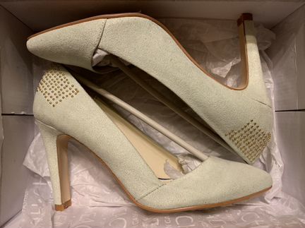 Туфли на шпильке новые