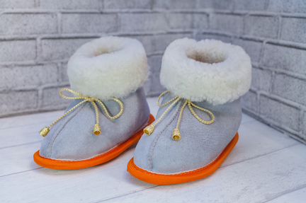 Пинетки из цельной шкуры для девочек