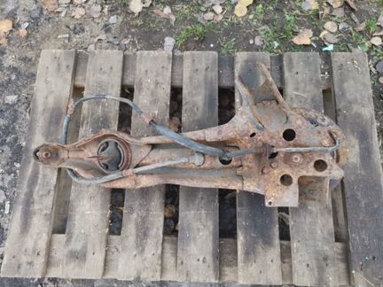 Рычаг подвески задний правый Honda Civic EG4 3D