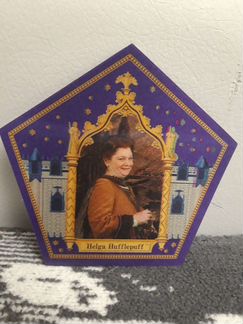 Объёмная карточка 3D из шоколадной лягушки Гарри П