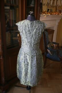 Нежное салатовое вечернее / коктейльное платье