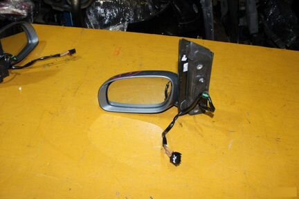 Зеркало левое Volkswagen Touran