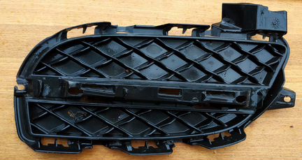 Заглушка переднего бампера Jaguar