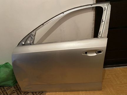 Левая передняя дверь skoda octavia a7