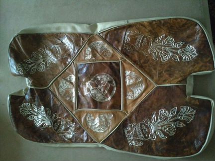 Подушка кожаная