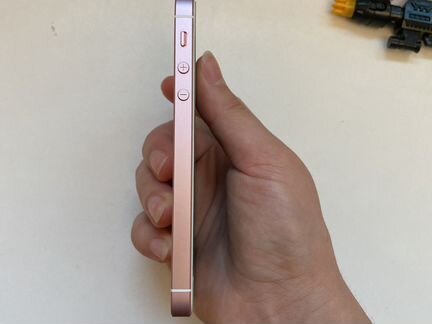 Apple iPhone se 32gb