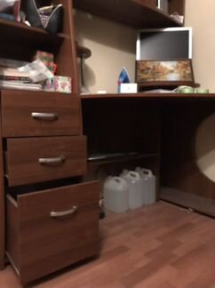 Компьютерный стол