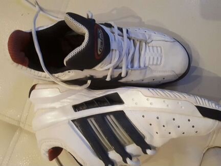 Кроссовки Adidas, размер 42