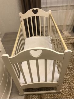 Кроватка детская с матрасом