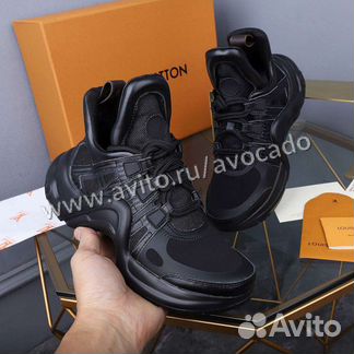 Кроссовки женские