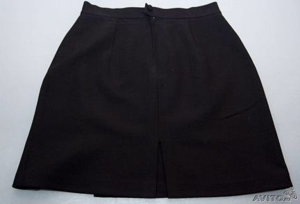 Женские серая и черная короткие юбки
