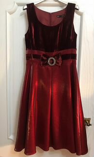 Нарядное платье