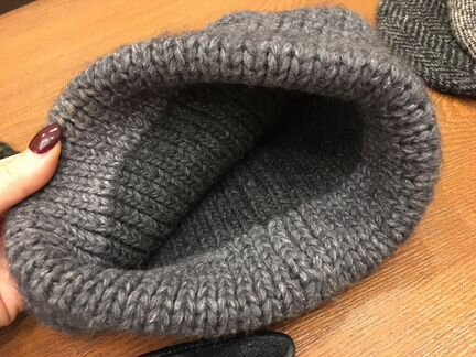 Шапка / кеппи совершенно новые все