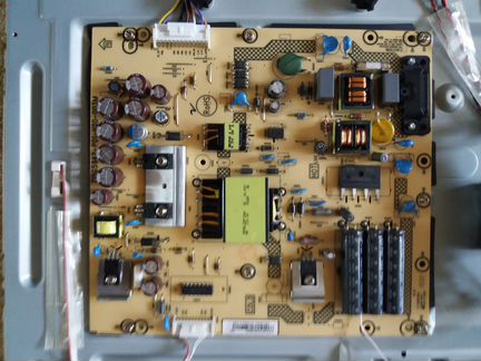 Телевизор Panasonic TX-LR32EM6 в разбор