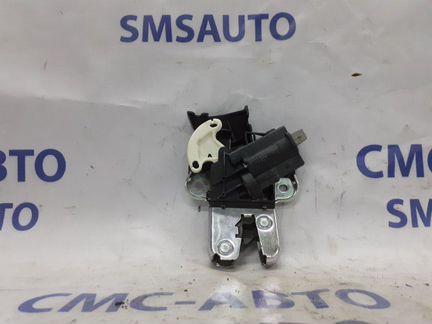 Замок багажника задний Volkswagen Passat Cc 2.0T