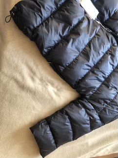 Пуховик с натуральным мехом (новый)