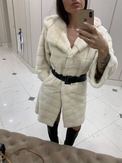 Шуба белая, норковая