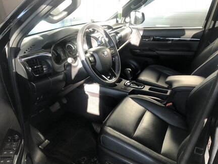 Toyota Hilux 2.8 AT, 2018, 45 026 км