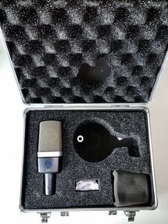 AKG C214 Микрофон