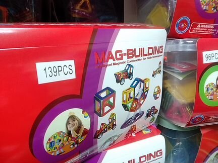 Магнитный нов. конструктор 139 деталей
