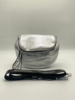 Новая женская сумка Balenciaga серебристая