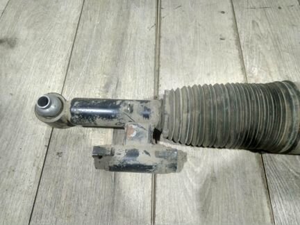 Амортизатор задний левый бмв 7 Г11 BMW 7 G11